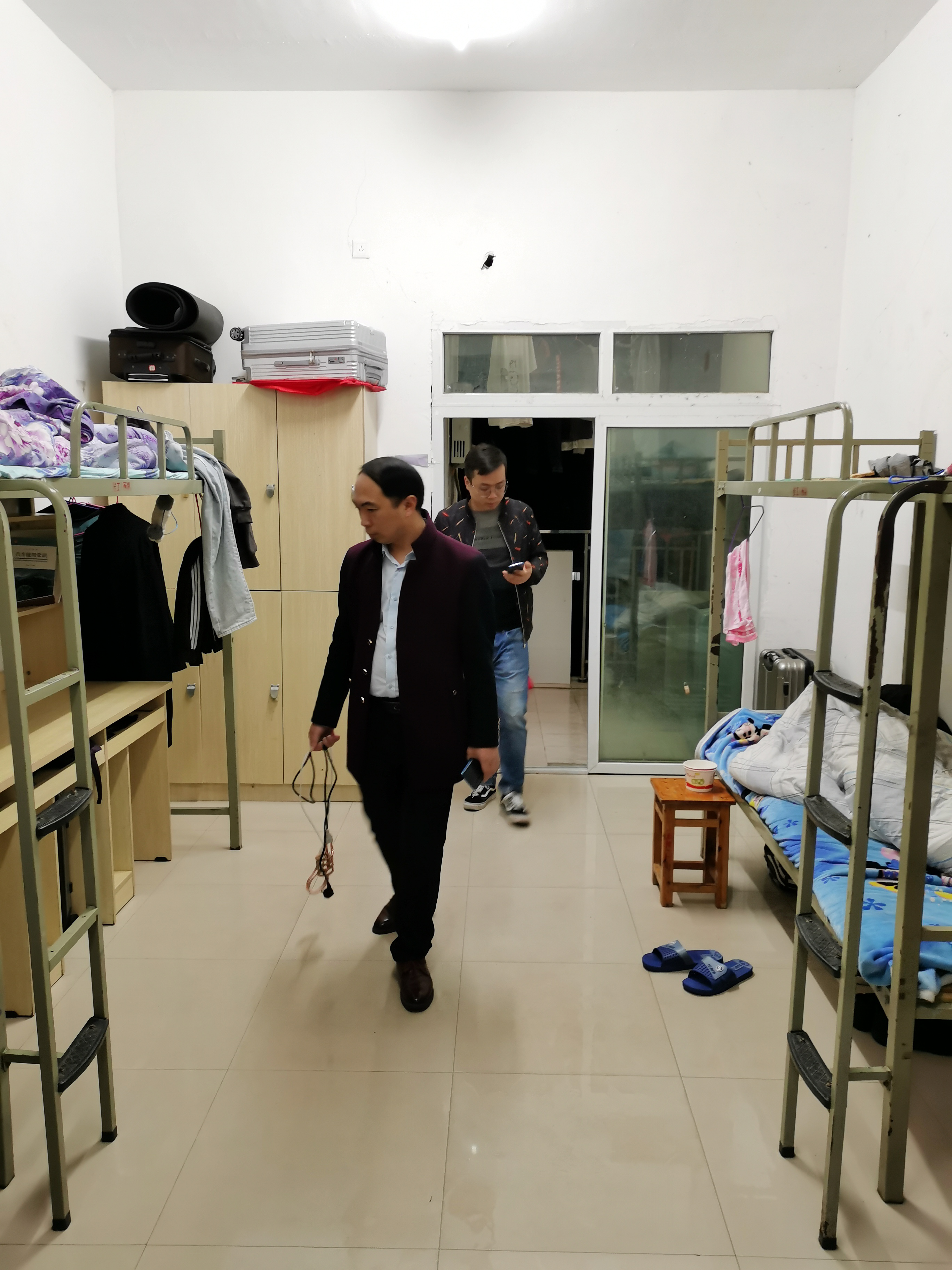 加强学生宿舍管理，营造安全住宿环境(图2)