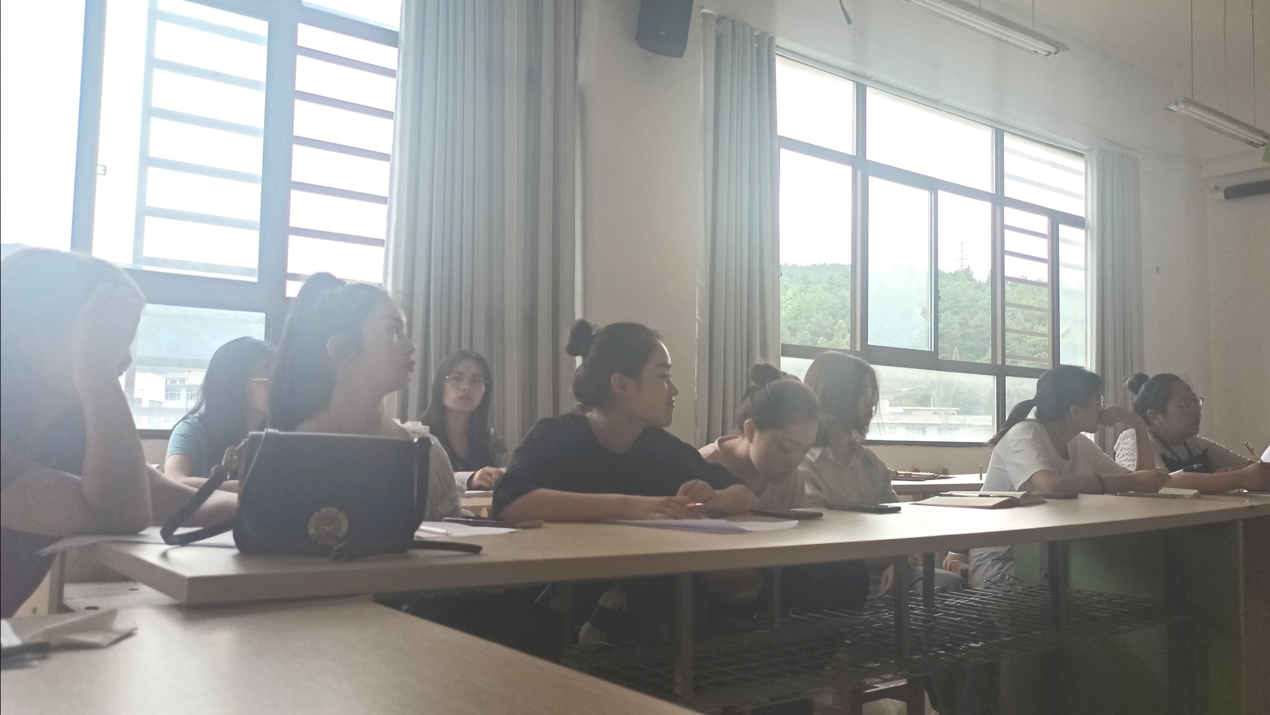 经济与管理学院召开2021年春季学期(图3)