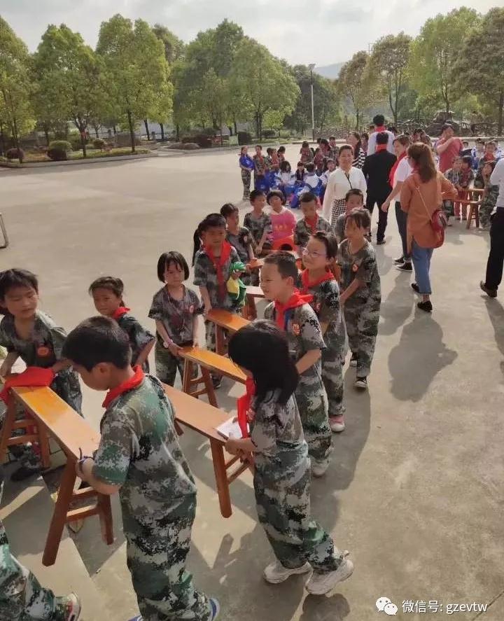 beat365在线唯一官网“青春有伴·我不孤单”系列主题帮扶活动之“微扶贫·微心愿”(图2)