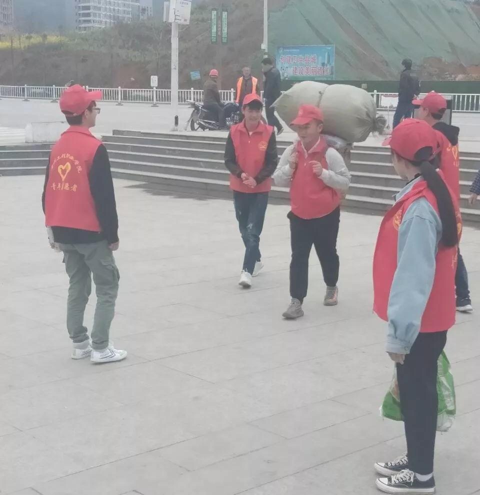 传承红色经典,弘扬雷锋精神(图5) 传承红色经典,弘扬雷锋精神(图5)