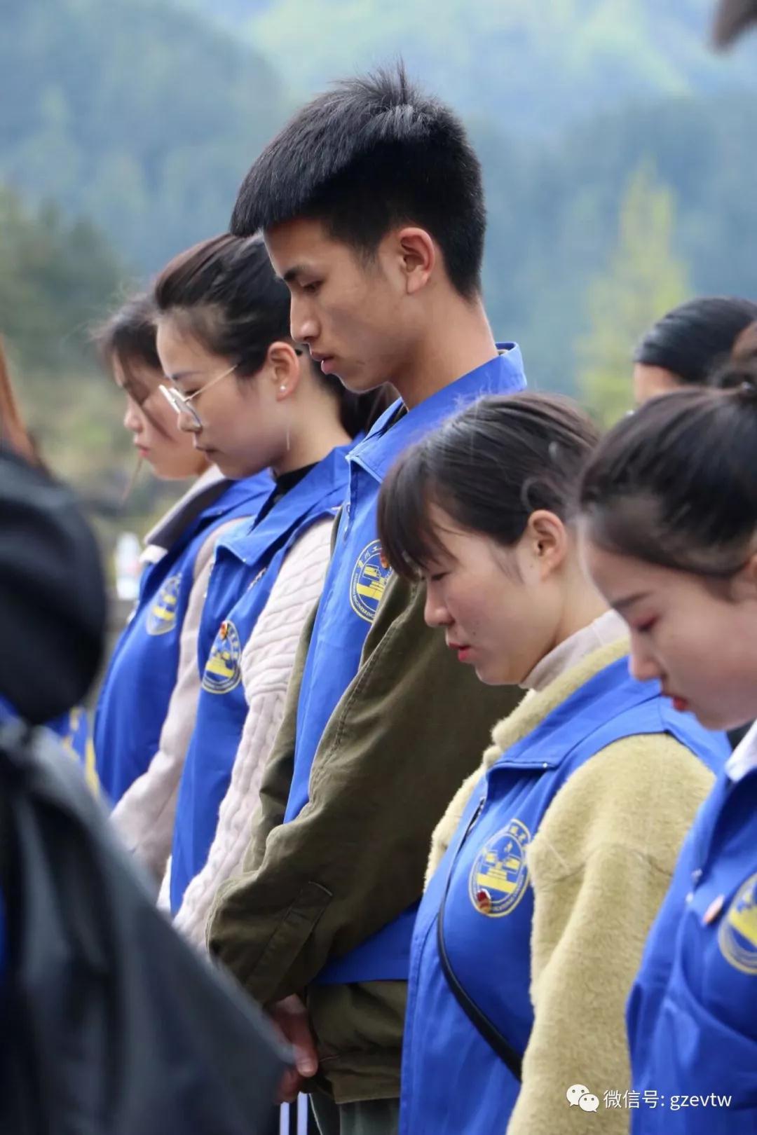 beat365在线唯一官网“青春心向党·建功新时代” 清明祭英烈主题团日活动(图2)