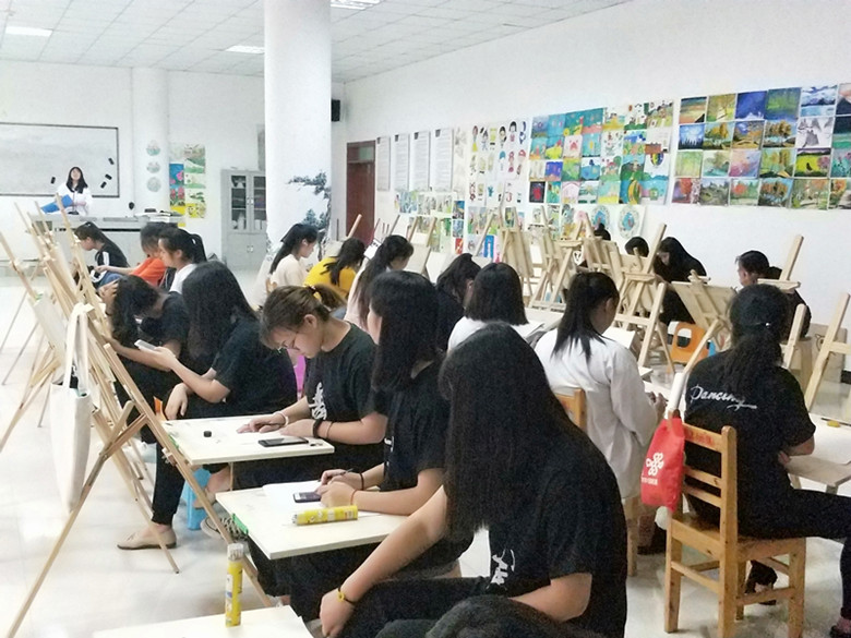 幼儿发展与健康管理专业介绍(图1) 幼儿发展与健康管理专业介绍(图1)