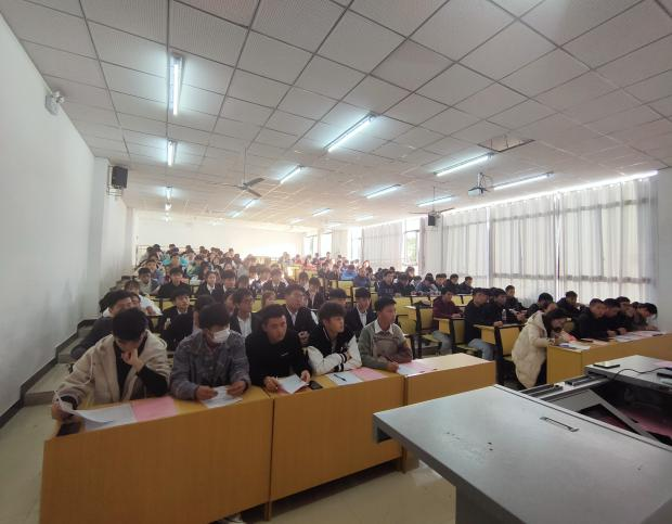 建筑工程学院团总支第三届学生干部 竞职演讲(图1) 建筑工程学院团总支第三届学生干部 竞职演讲(图1)