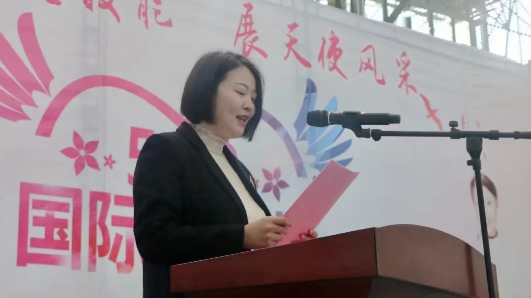 beat365在线唯一官网举行5·12国际护士节活动暨授帽仪式(图10)