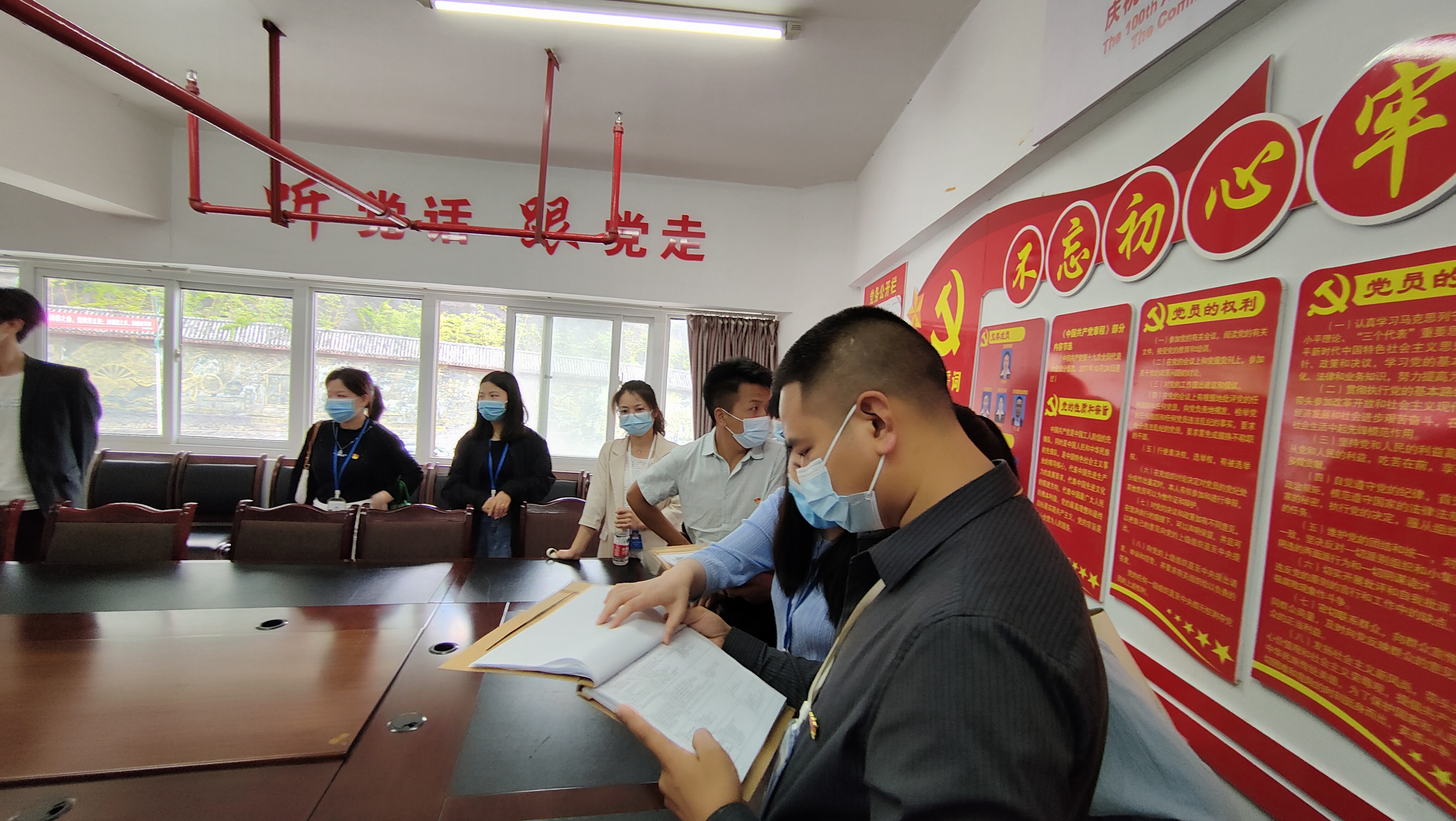 beat365在线唯一官网赴铜仁开展第一期基层党务工作者专题培训暨“赓续英烈精神凝聚奋进力量”主题党日活动(图4)