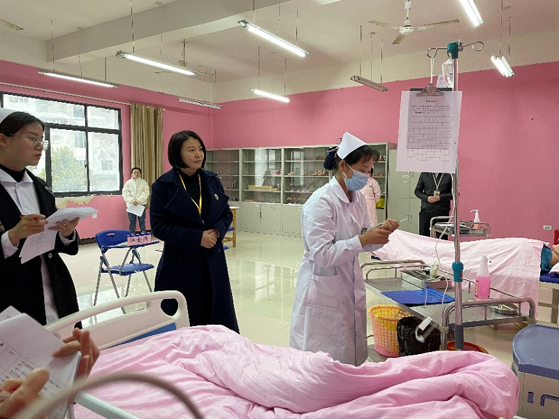 创新协同·奋竞于春-beat365在线唯一官网第六届护理技能大赛圆满举办(图4) 创新协同·奋竞于春-beat365在线唯一官网第六届护理技能大赛圆满举办(图4)