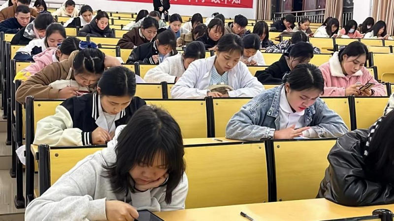 创新协同·奋竞于春-beat365在线唯一官网第六届护理技能大赛圆满举办(图7) 创新协同·奋竞于春-beat365在线唯一官网第六届护理技能大赛圆满举办(图7)