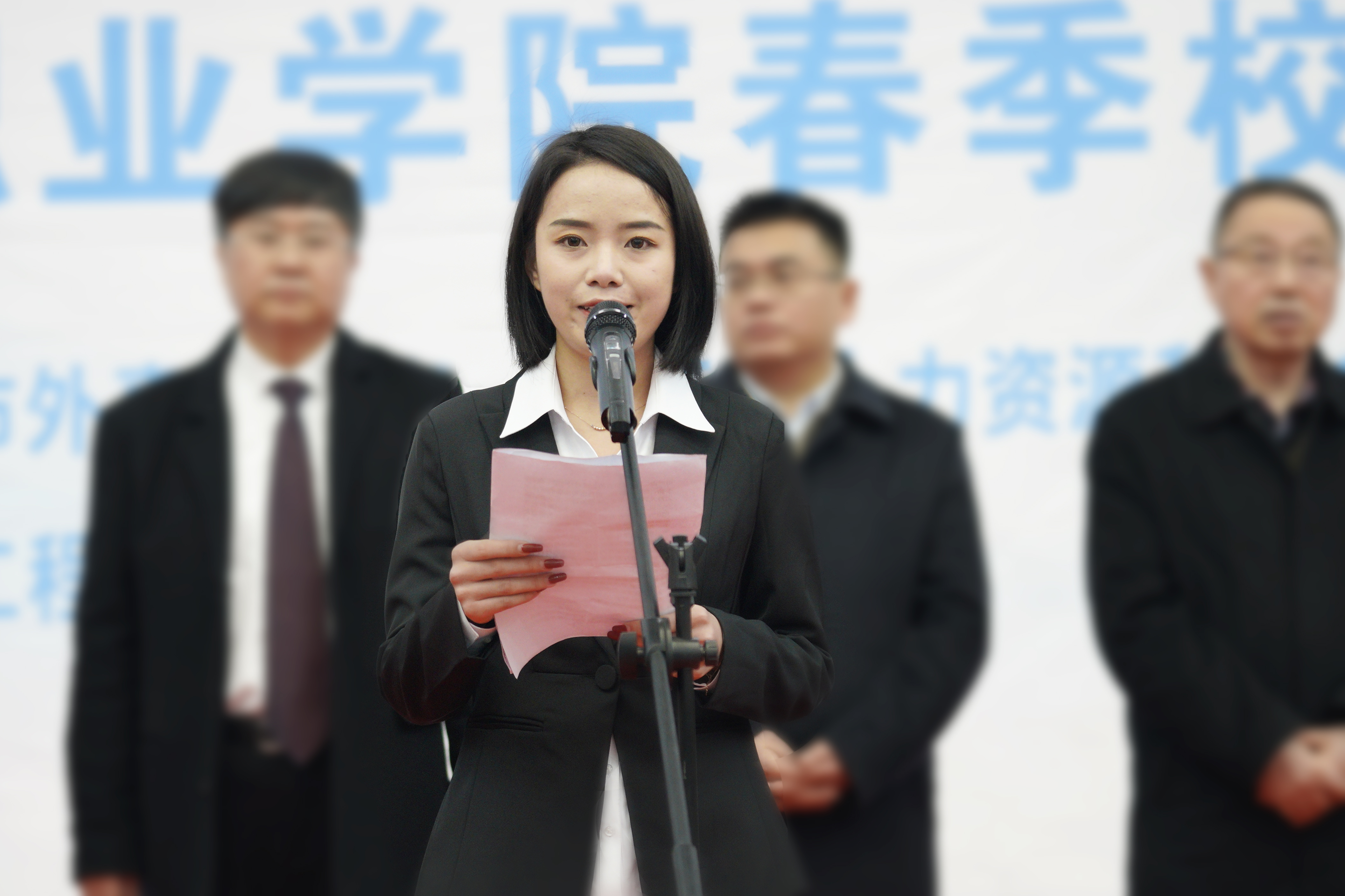 beat365举办2023春季校园双选会(图5)