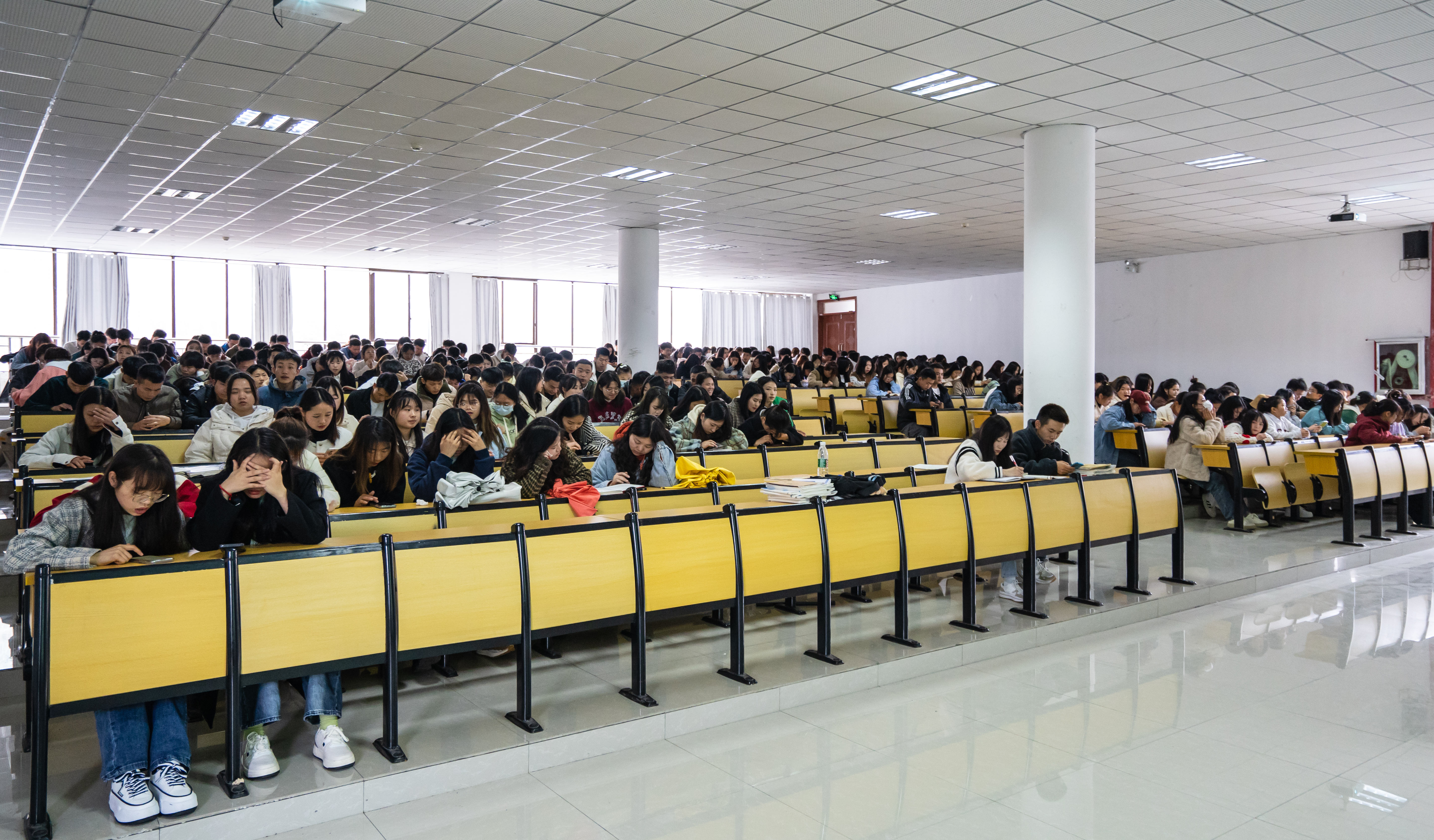 beat365举办2023春季校园双选会(图12)