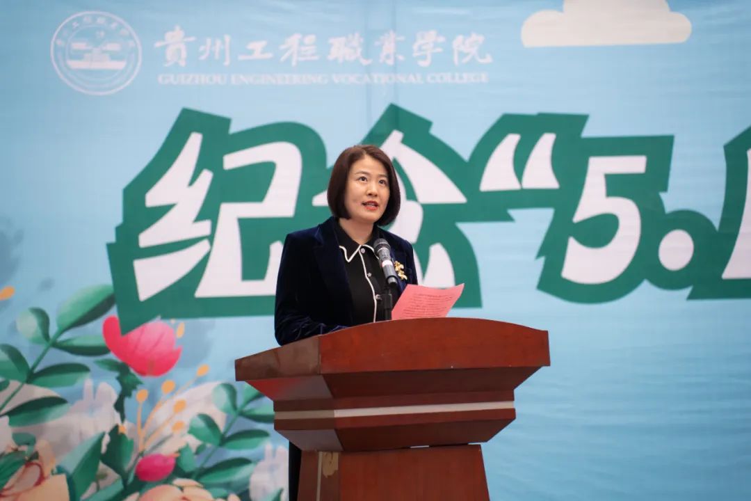 beat365举行“5·12”国际护士节活动暨授帽仪式(图3)