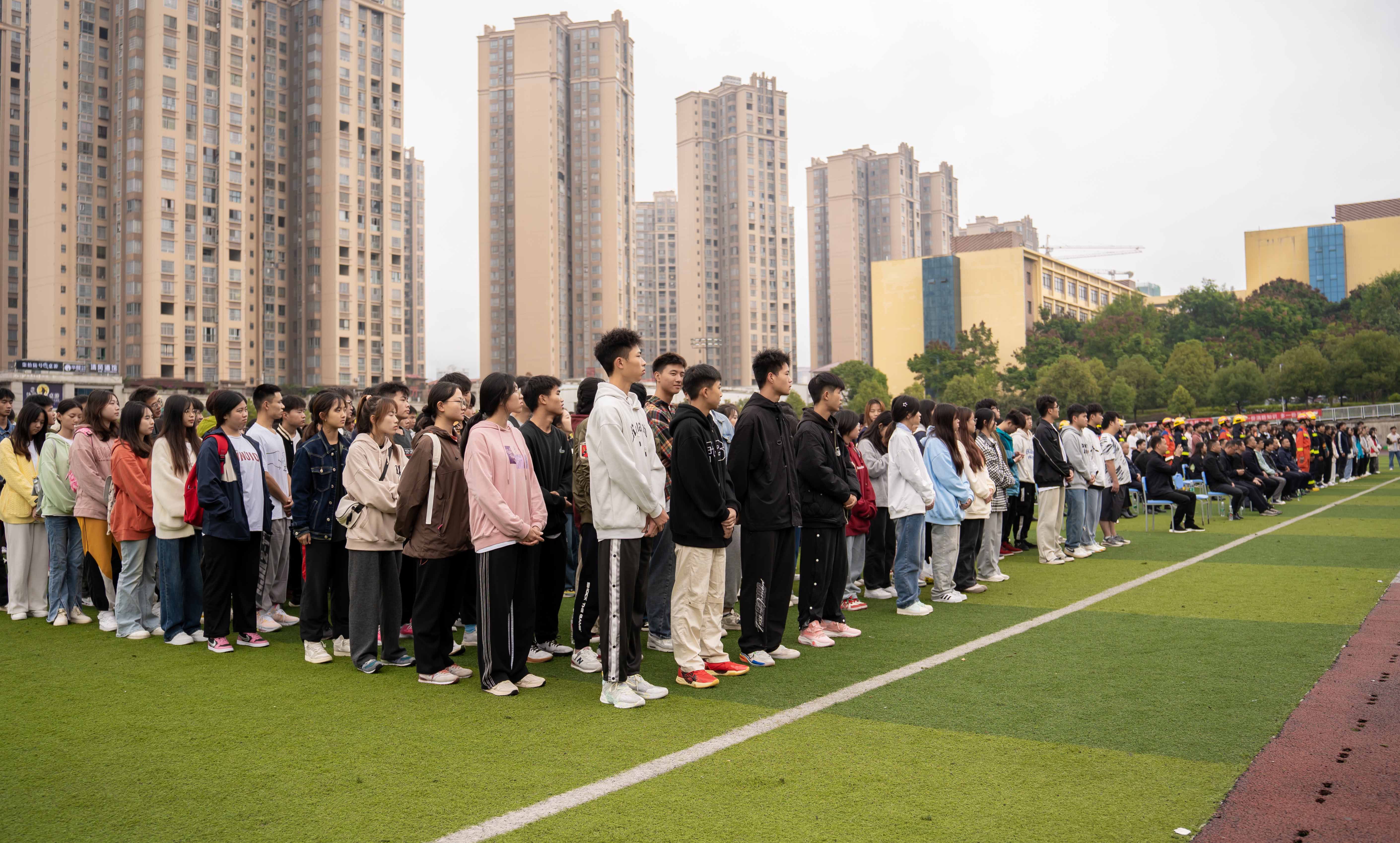 2023年德江县消防宣传月活动启动仪式暨第二届大学生消防技能运动会在beat365在线唯一官网举行(图2)