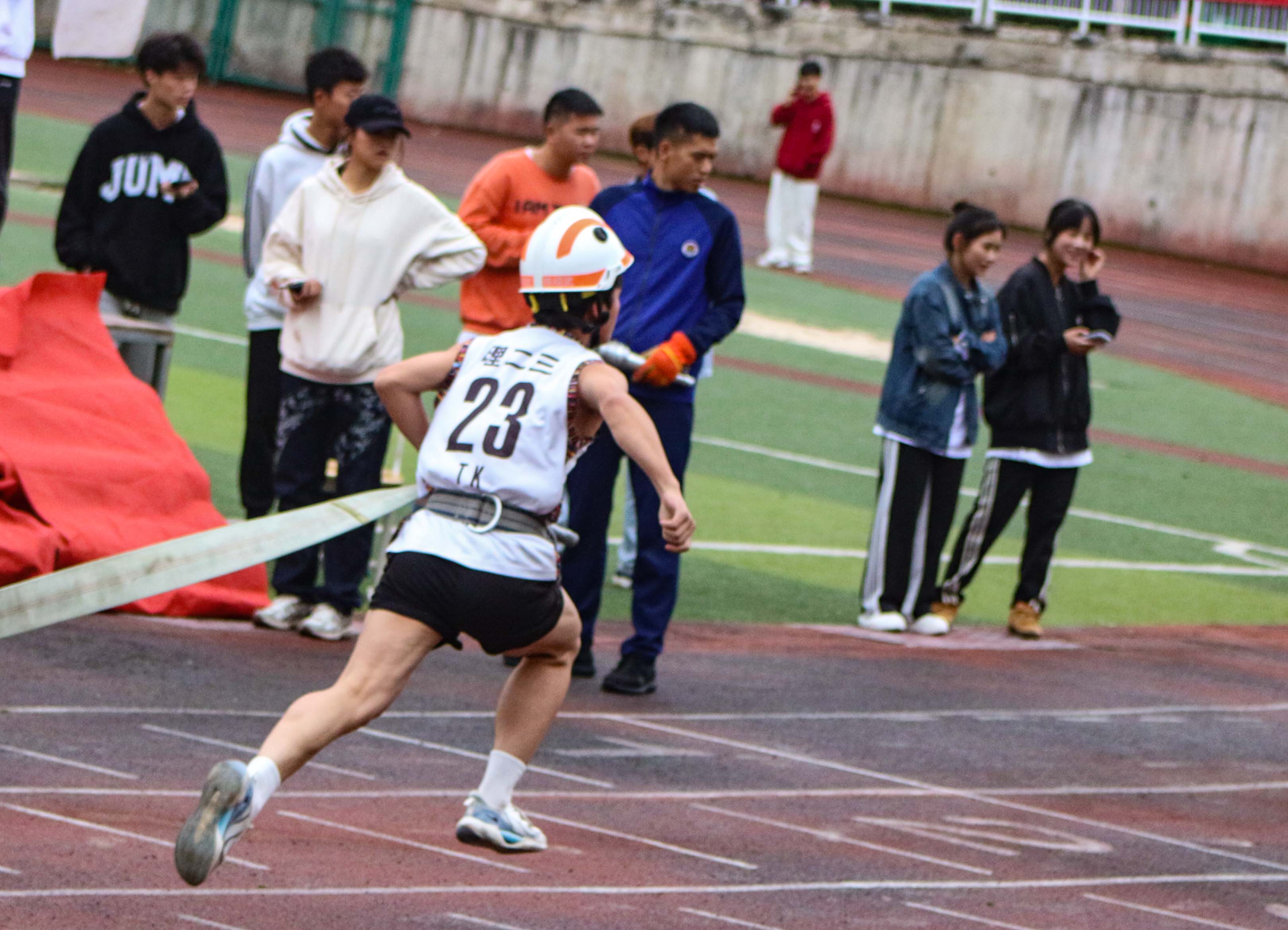 2023年德江县消防宣传月活动启动仪式暨第二届大学生消防技能运动会在beat365在线唯一官网举行(图22)