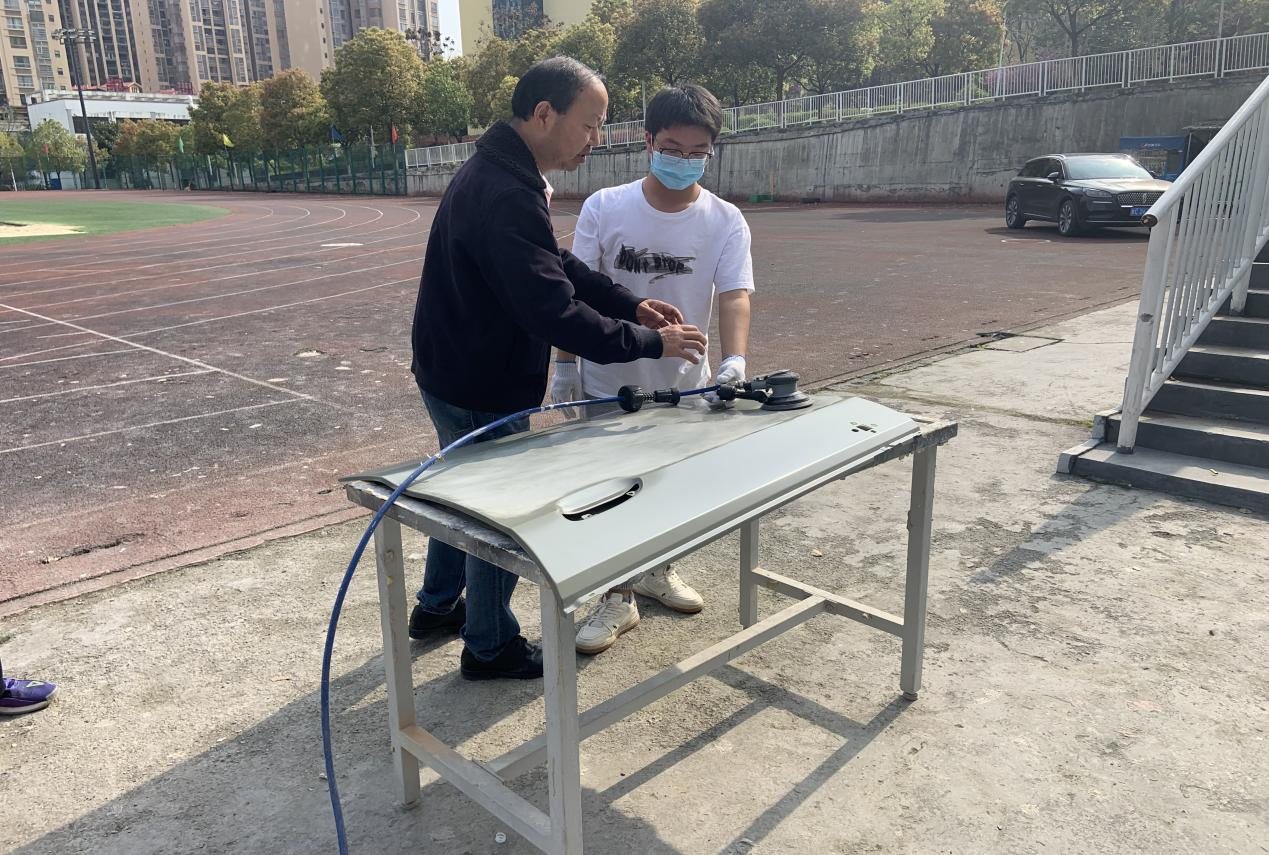 匠心筑梦 职创未来| beat365装备制造与信息技术学院“技能活动月”系列活动圆满结束(图6) 匠心筑梦 职创未来| beat365装备制造与信息技术学院“技能活动月”系列活动圆满结束(图6)