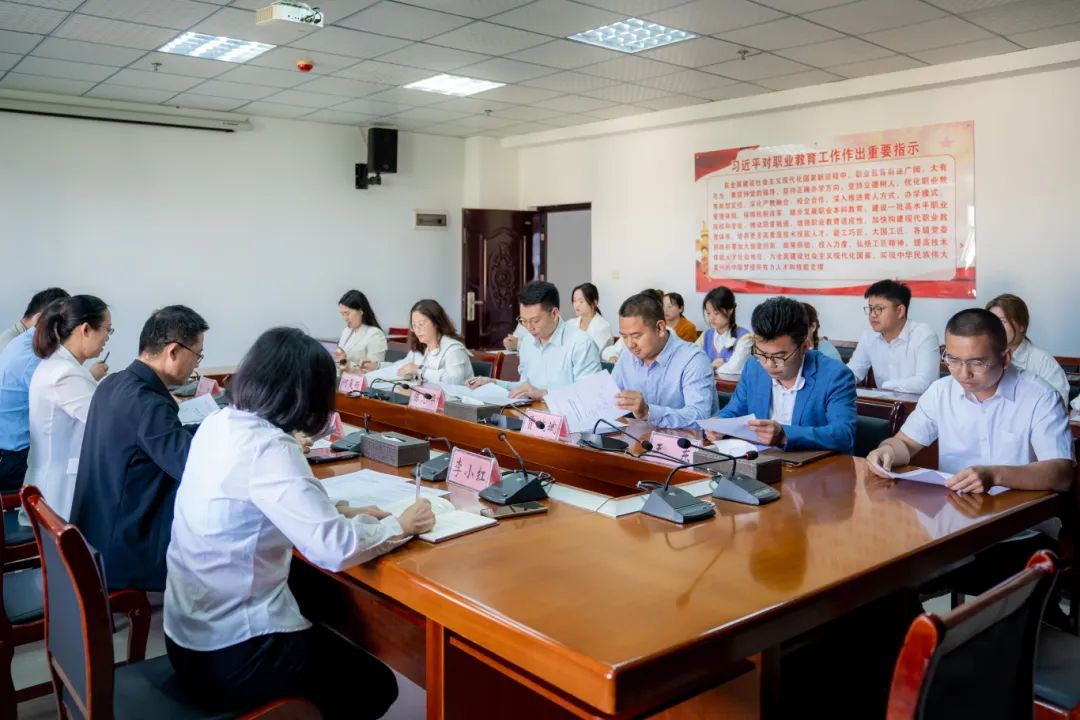 beat365在线唯一官网举行融媒体中心揭牌仪式(图1)