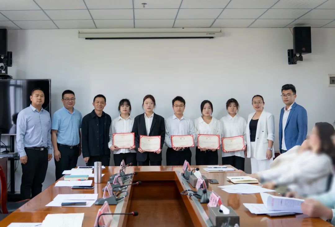 beat365在线唯一官网举行融媒体中心揭牌仪式(图5)