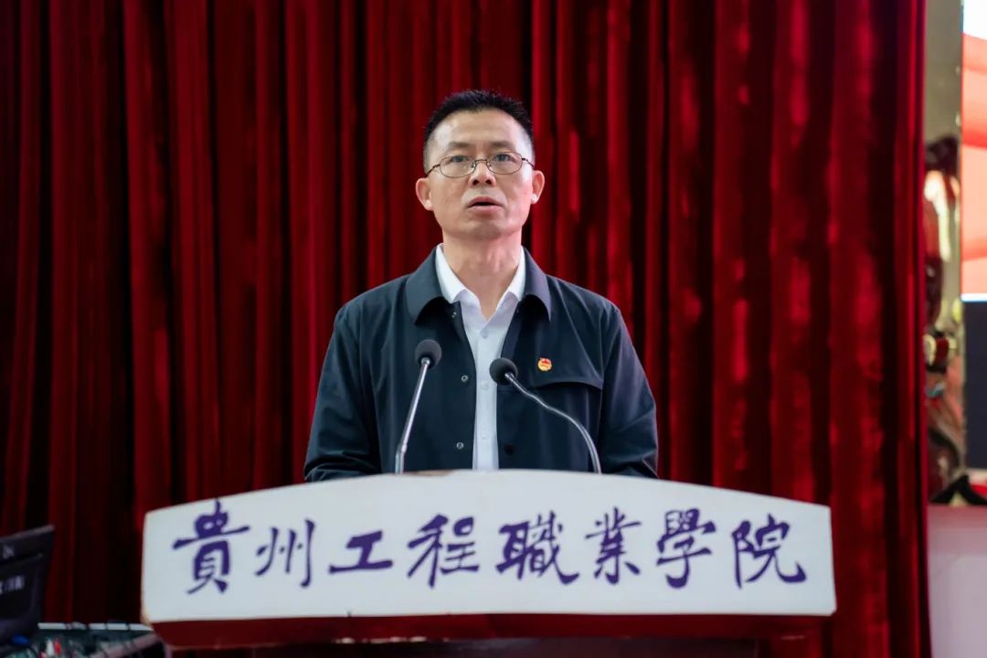 挺膺担当砺青春·踔厉奋发向未来丨beat365召开2023-2024学年度五四表彰大会(图3)