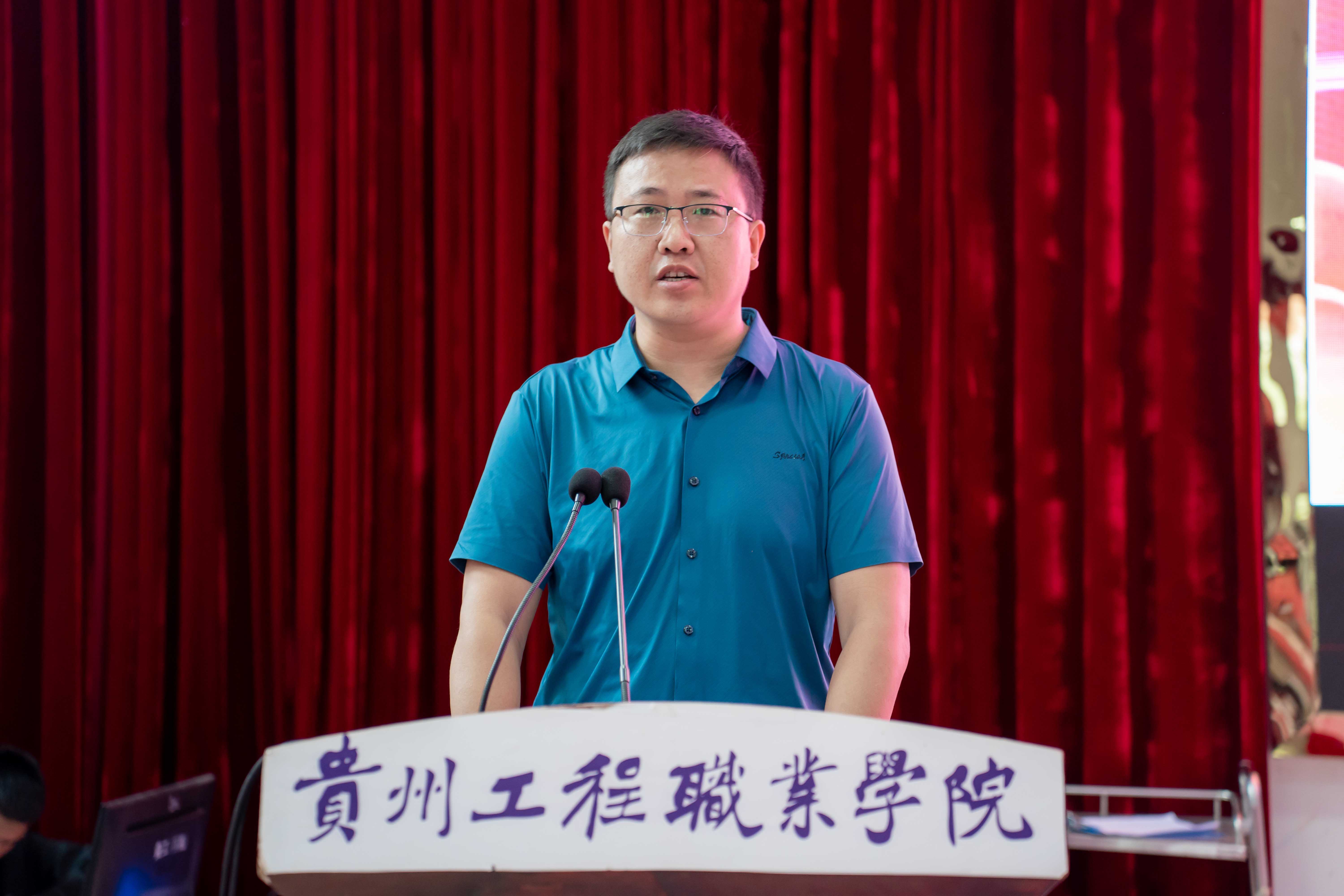 护佑健康，逐梦前行——beat365在线唯一官网成功举办5·12国际护士节活动暨授帽仪式(图2)