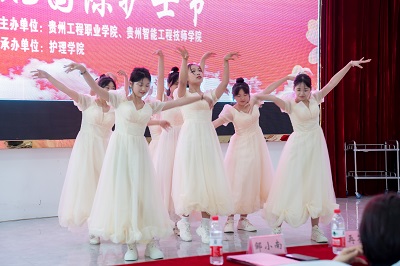 护佑健康，逐梦前行——beat365在线唯一官网成功举办5·12国际护士节活动暨授帽仪式(图9)