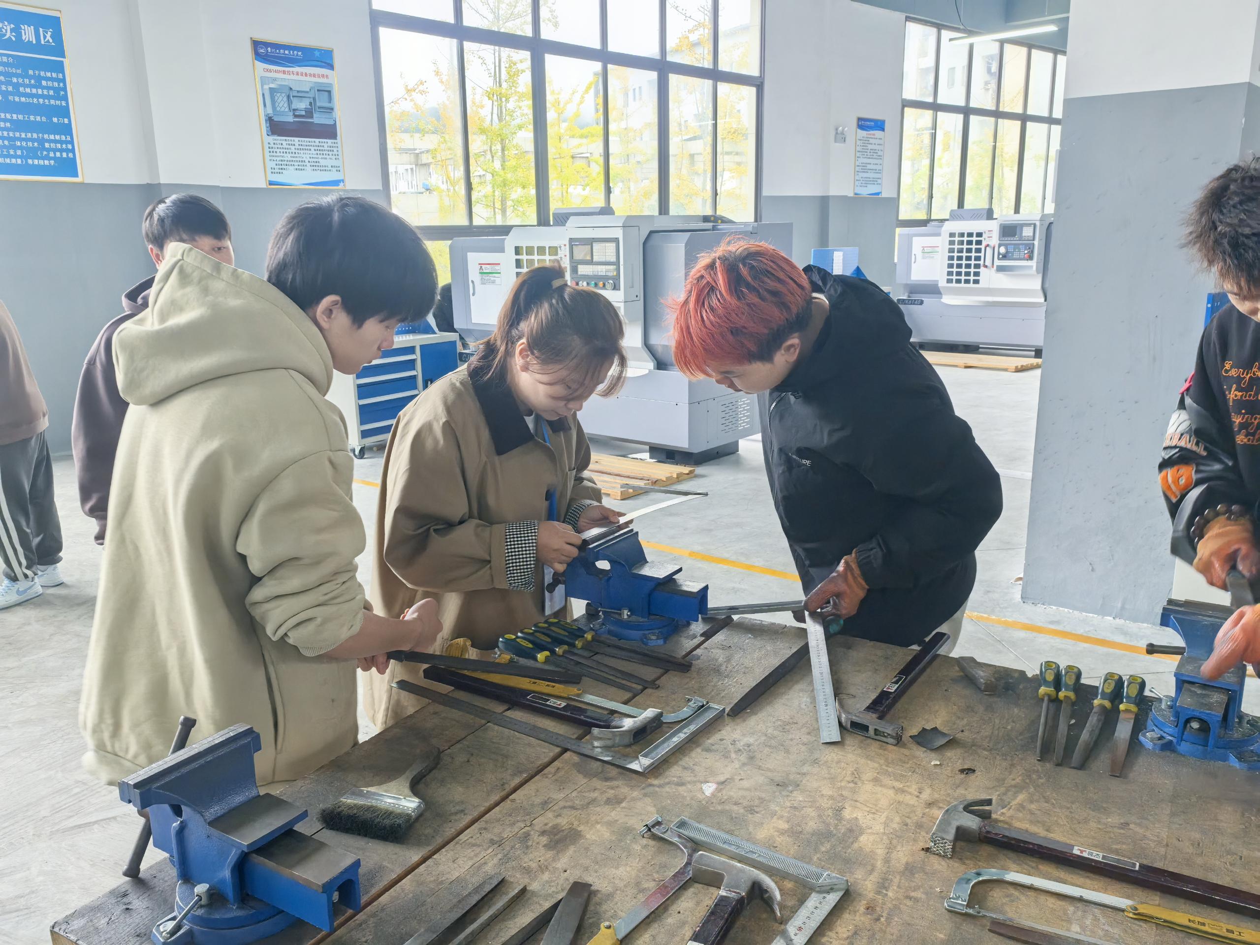 beat365在线唯一官网2024-2025学年度公开示范课活动圆满结束(图3)