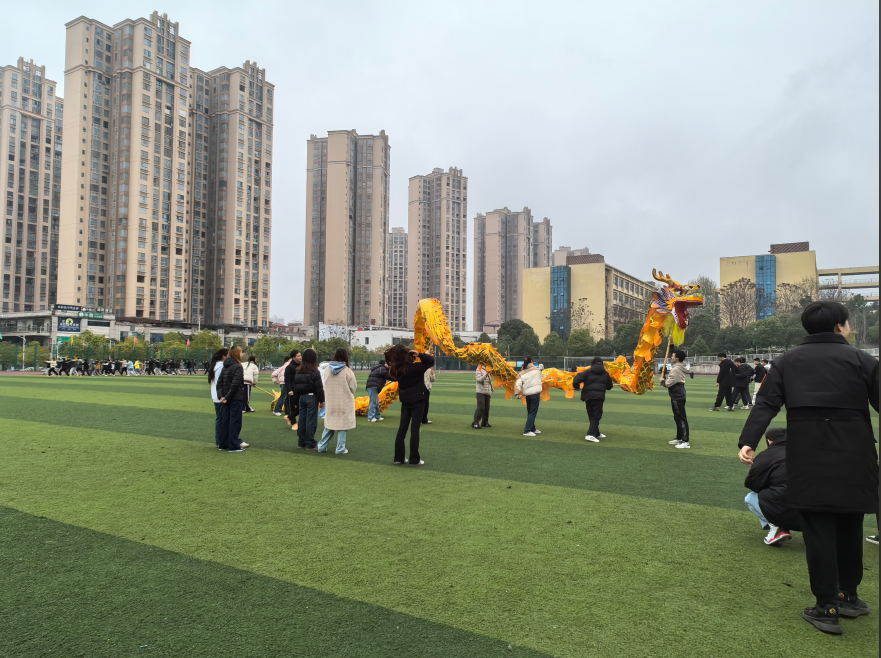 领略民族传统体育风采 ——体育学院特色示范课(图2) 领略民族传统体育风采 ——体育学院特色示范课(图2)