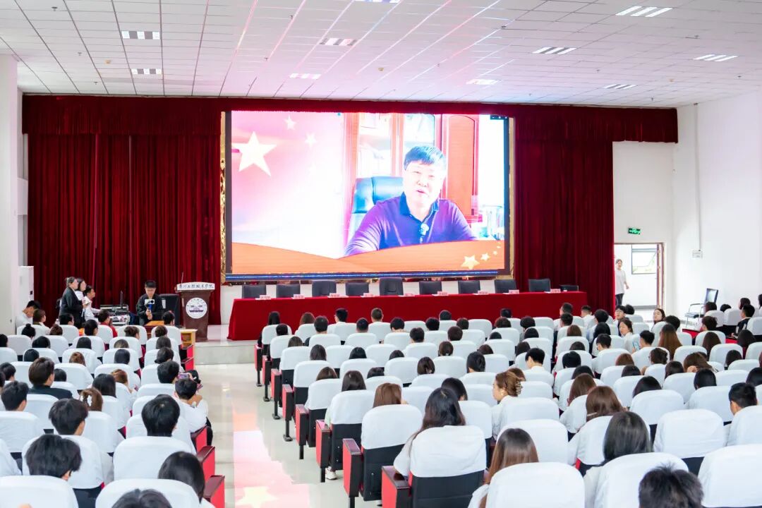 十年砥砺绽芳华·青春奋进向未来|beat365召开2024年度五四表彰大会(图12) 十年砥砺绽芳华·青春奋进向未来|beat365召开2024年度五四表彰大会(图12)