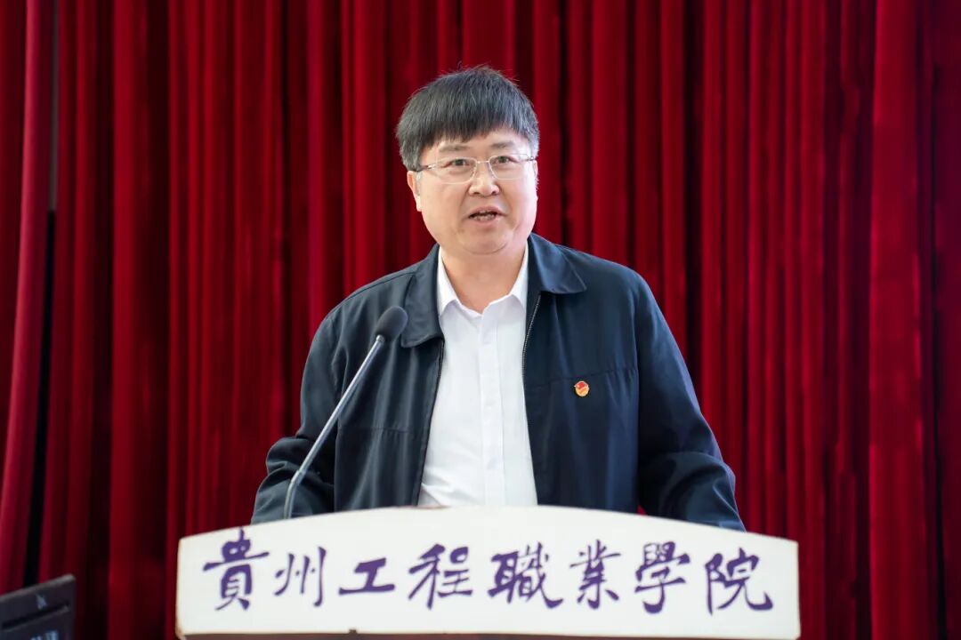 十年砥砺绽芳华·青春奋进向未来|beat365召开2024年度五四表彰大会(图2) 十年砥砺绽芳华·青春奋进向未来|beat365召开2024年度五四表彰大会(图2)