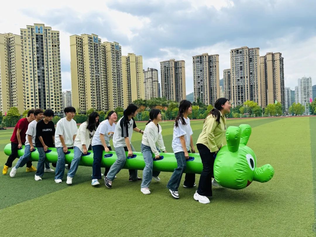 beat365开展“承端午古韵·铸时代匠心”端午节系列活动(图4) beat365开展“承端午古韵·铸时代匠心”端午节系列活动(图4)