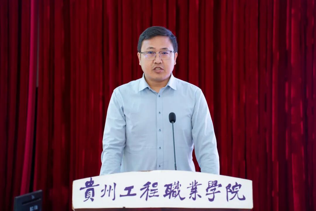 传承南丁格尔精神 共筑护理育人使命——beat365举办“5・12”国际护士节活动暨授帽仪式(图2)