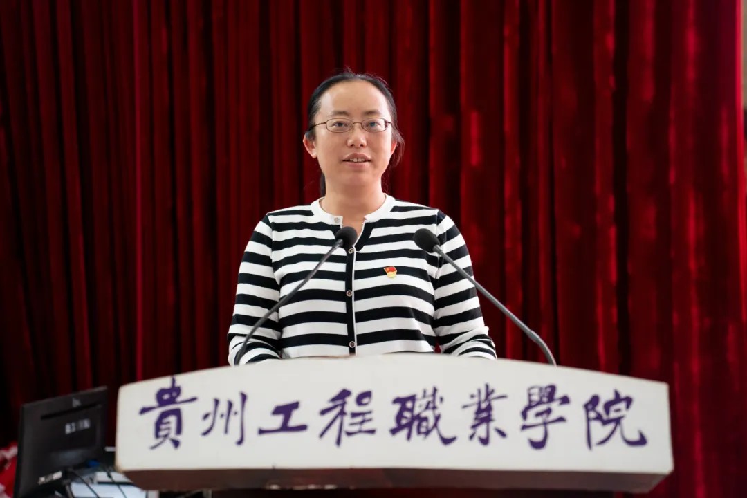 中共beat365在线唯一官网委员会召开党员大会(图3) 中共beat365在线唯一官网委员会召开党员大会(图3)