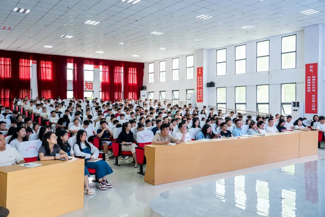 全省党校系统“理论宣传二人讲”暨铜仁市社科普及宣讲活动走进beat365在线唯一官网(图3)