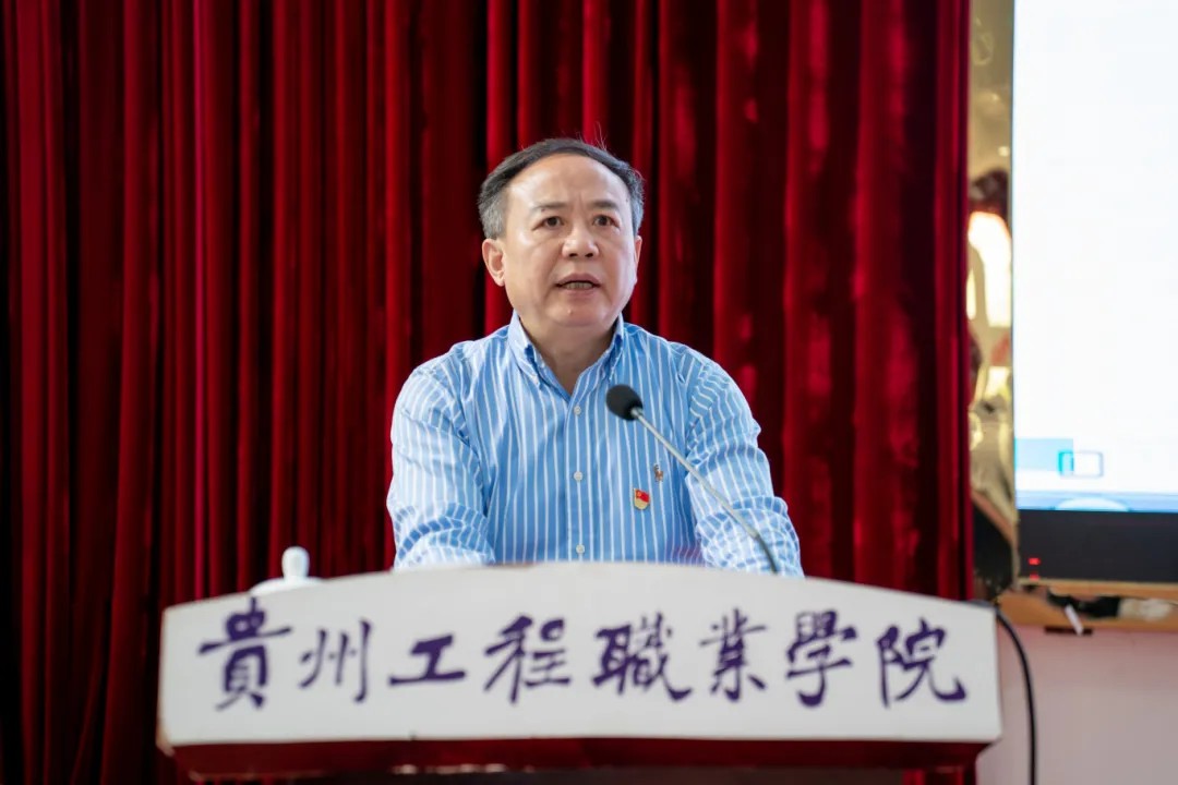 中共beat365在线唯一官网委员会党校第六期入党积极分子和发展对象集中培训开班仪式(图6)