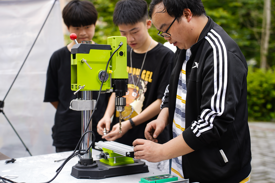 beat365在线唯一官网：持续描绘人才培养的崭新气象(图7)