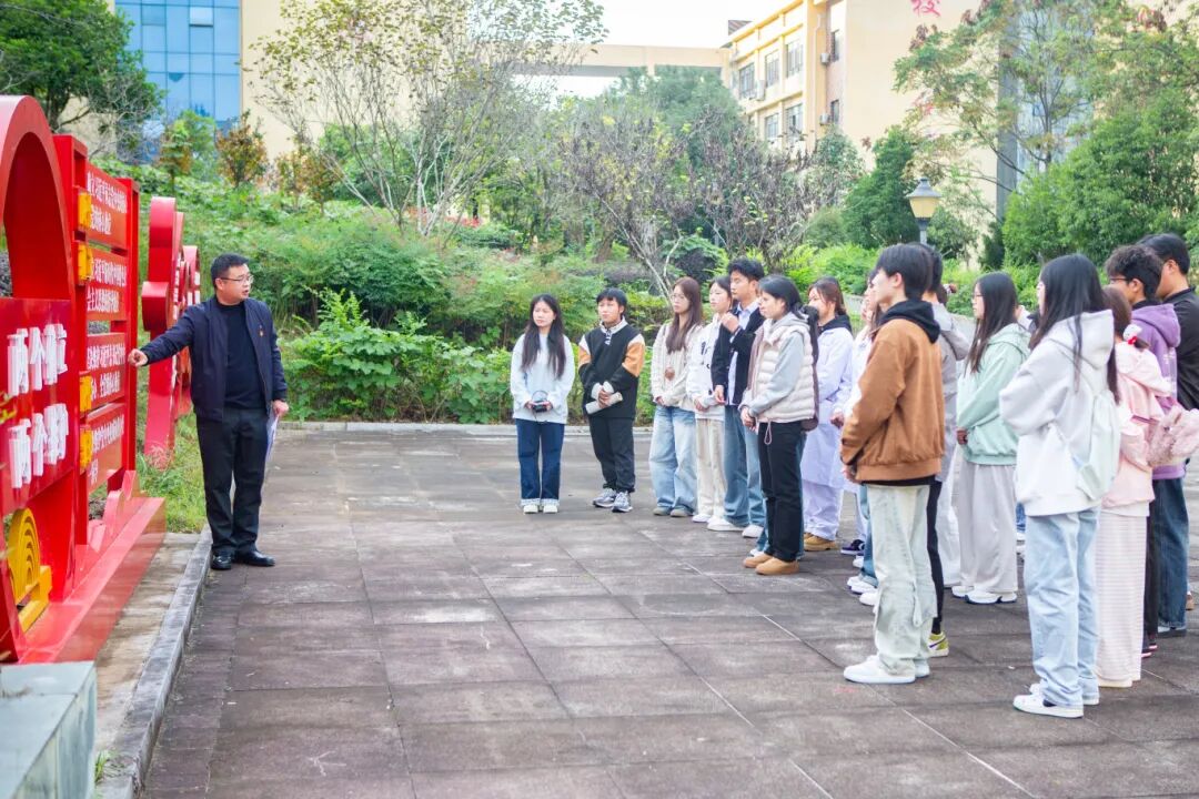 一堂“行走”的户外团课，让党建文化“声”入人心 (图1)