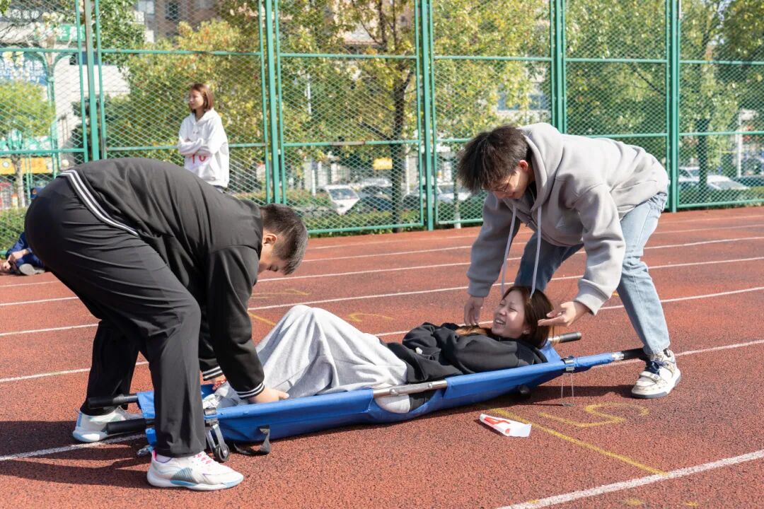 beat365举办德江县第四届大学生消防技能运动会暨消防安全培训演练活动(图14)