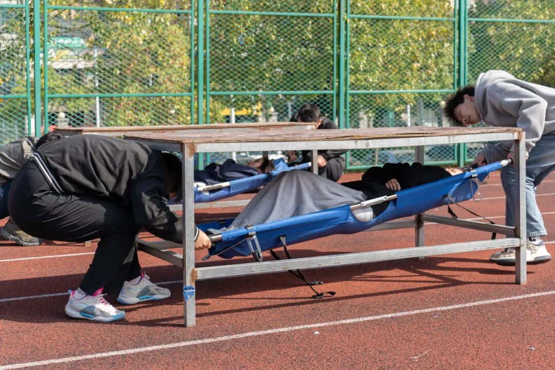 beat365举办德江县第四届大学生消防技能运动会暨消防安全培训演练活动(图15)