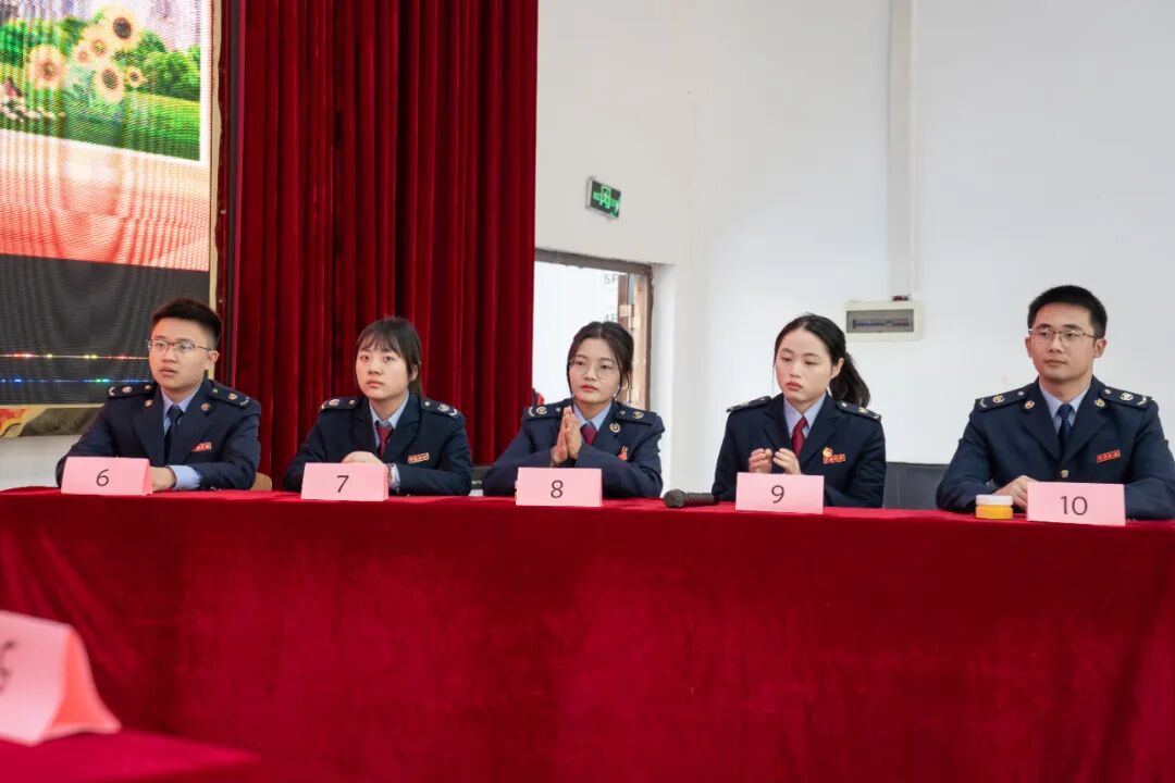 税校携手促交流 文体融合展新风丨beat365在线唯一官网与国家税务总局德江县税务局联合举办2025冬季趣味运动会(图7)