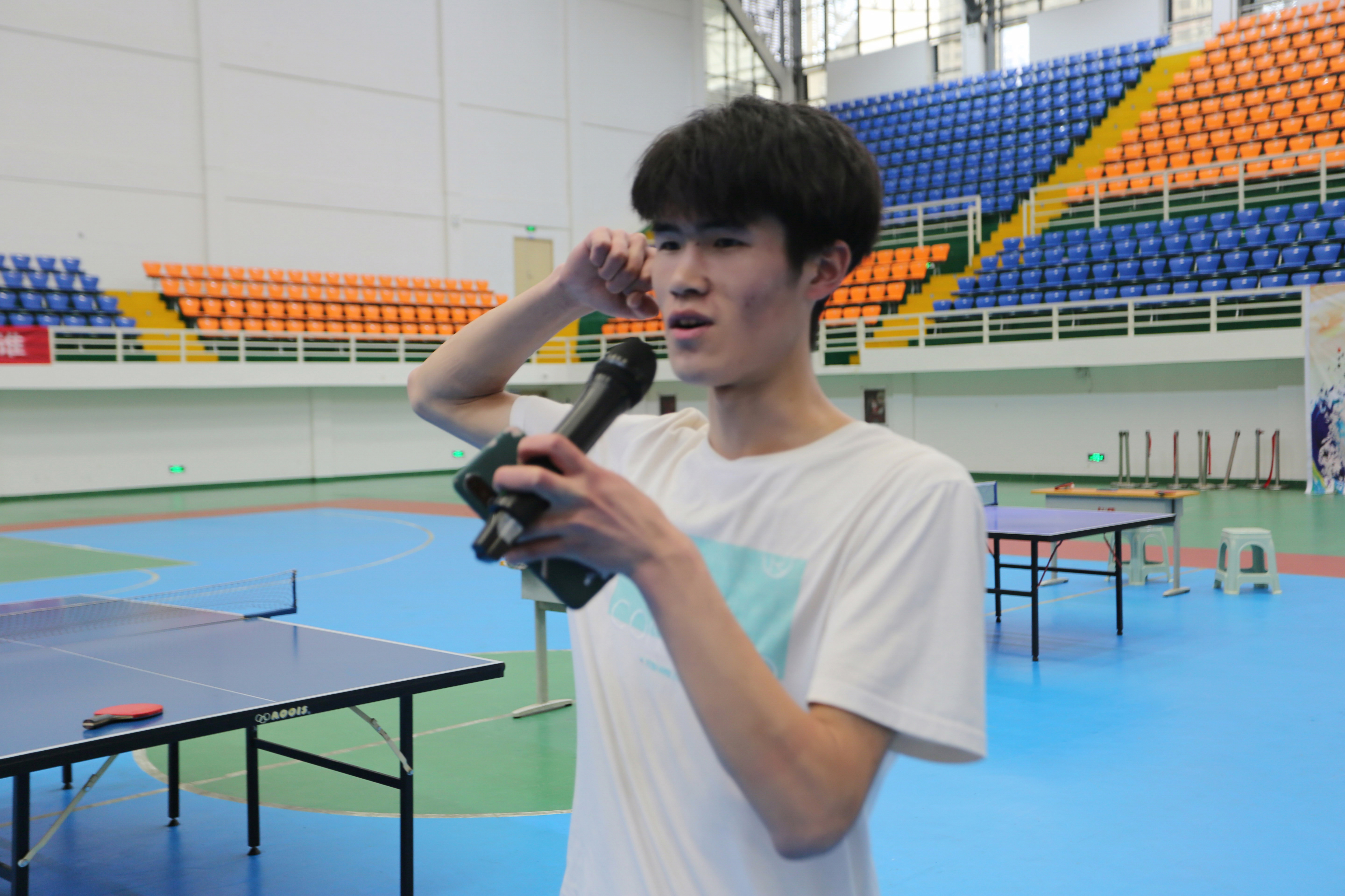 beat365第六届“贵工杯”乒乓球赛暨第一届“贵工杯”乒乓球师生对抗赛(图2)