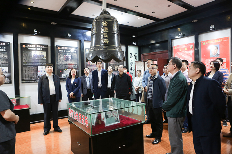 观警示基地 筑思想之堤|beat365组织参观德江县人民法院反腐倡廉警示教育基地(图1)