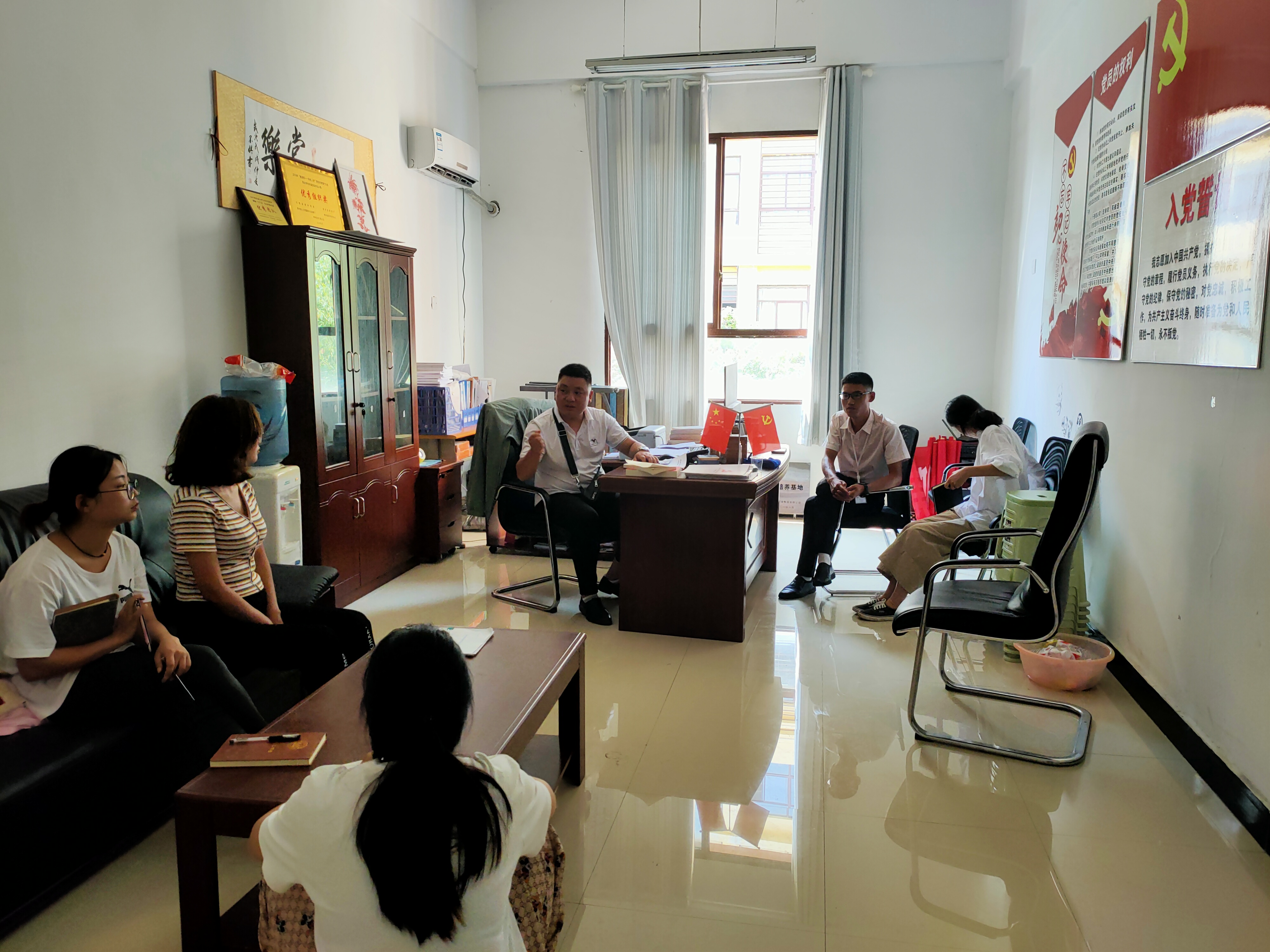 建筑工程学院辅导员工作例会(图2) 建筑工程学院辅导员工作例会(图2)